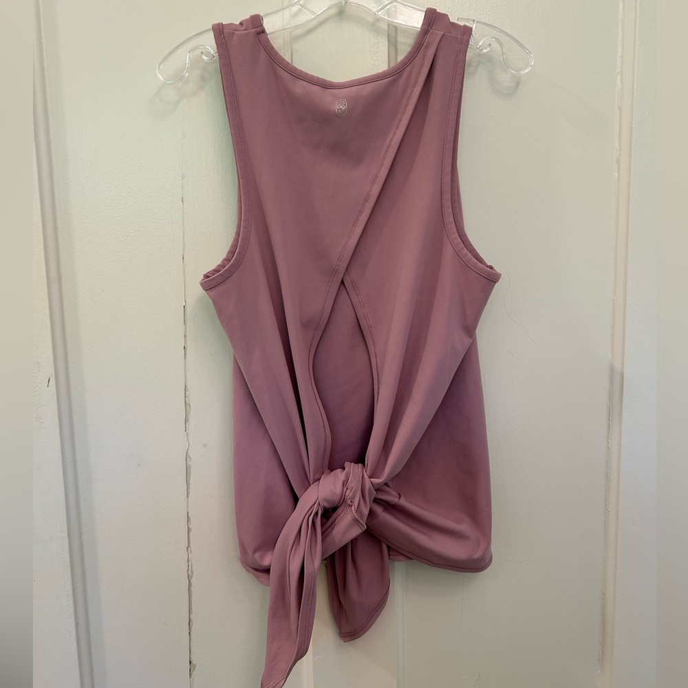 Altar’d State workout top - AS Revival